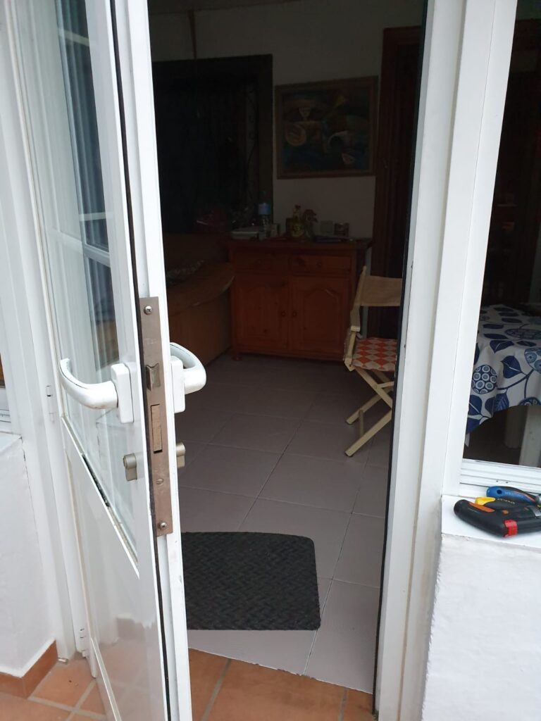 Apertura de puertas Benejuzar