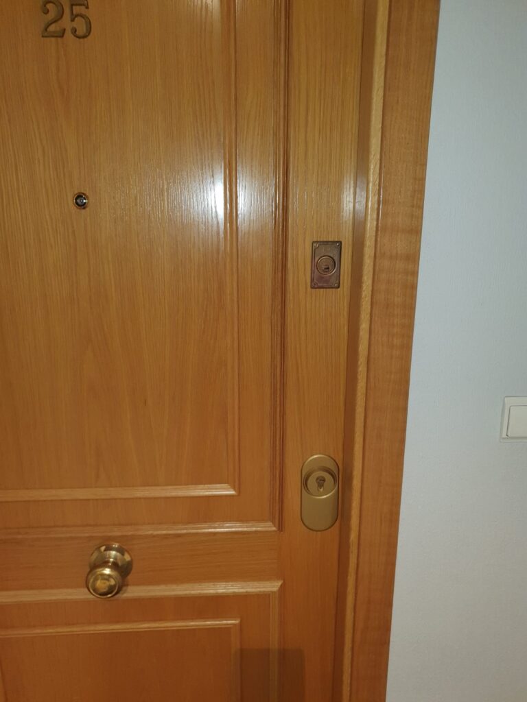Apertura de puertas Bigastro