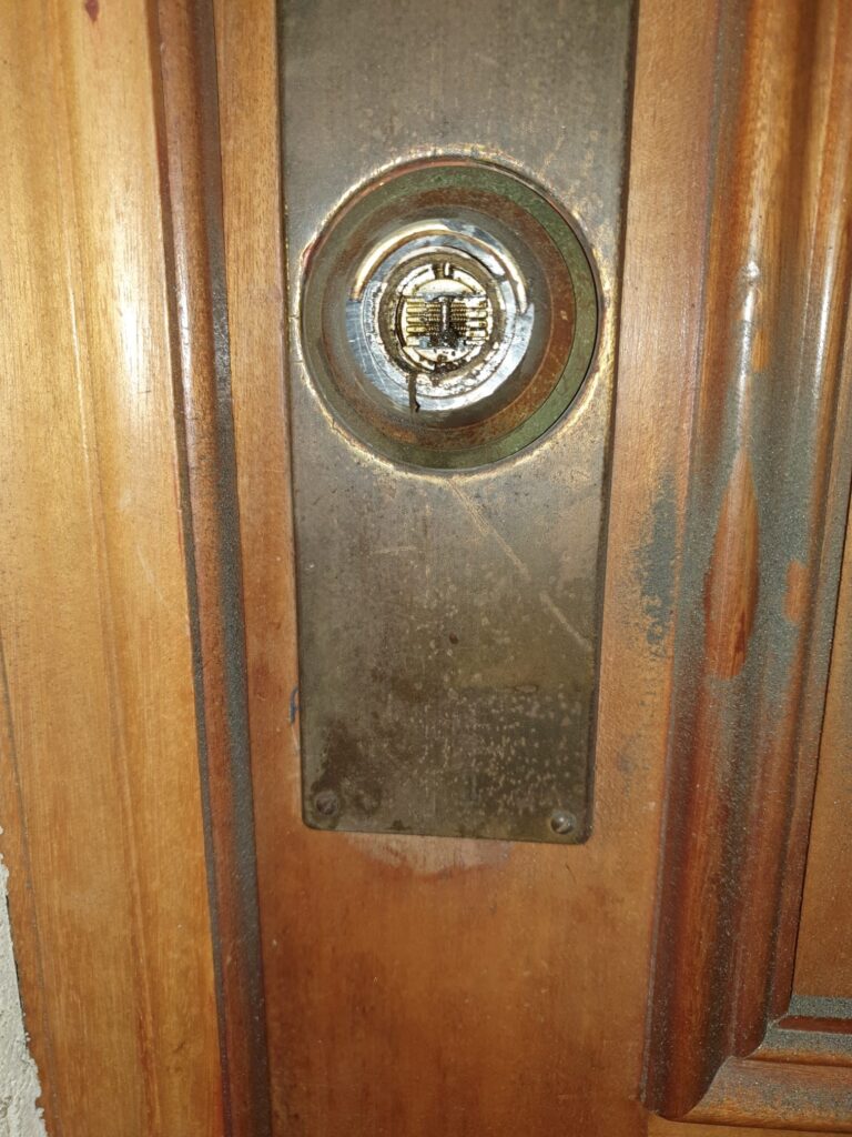 Apertura de puertas Blanca