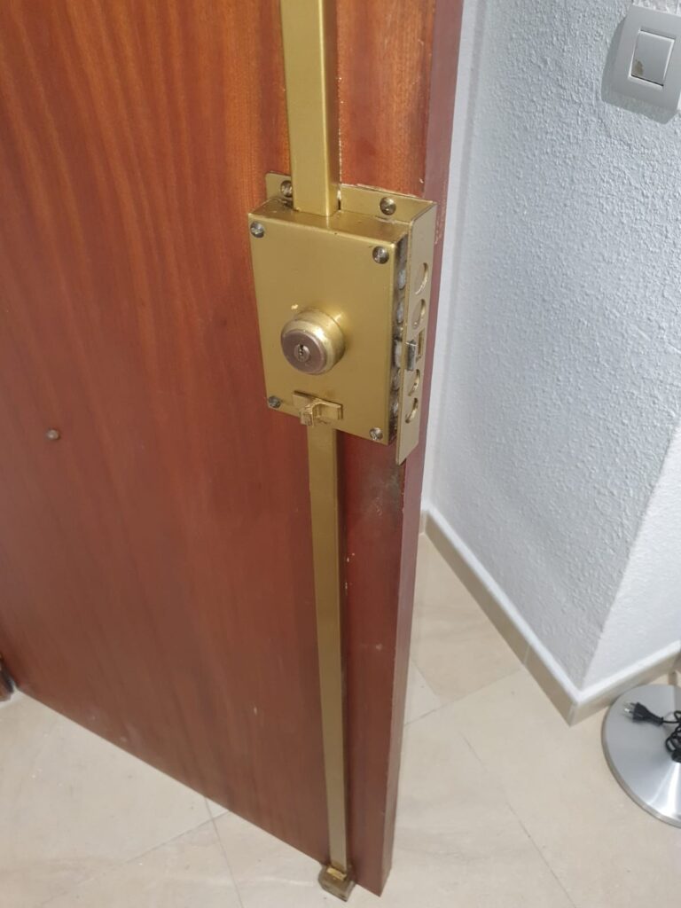 Apertura de puertas Capres