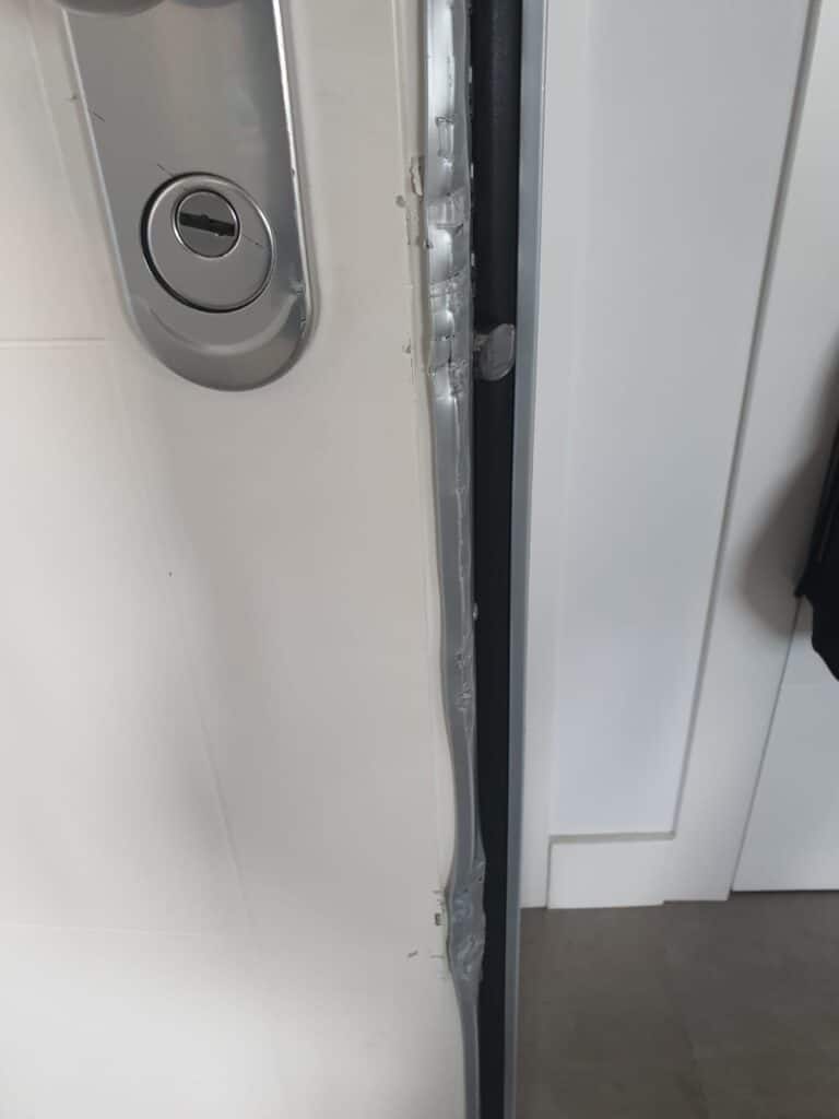 Apertura de puertas Cobatillas
