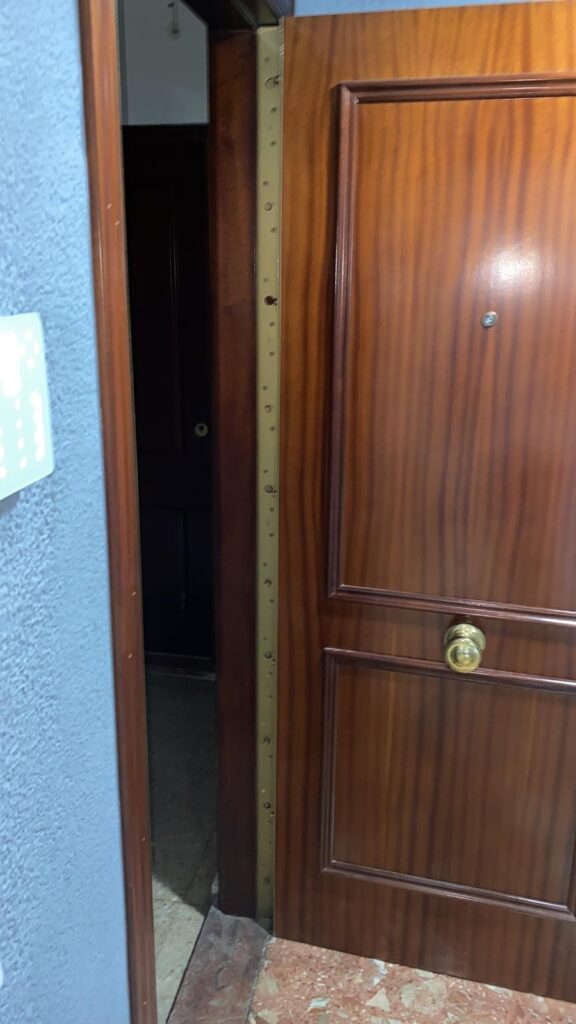 Apertura de puertas Javali Viejo