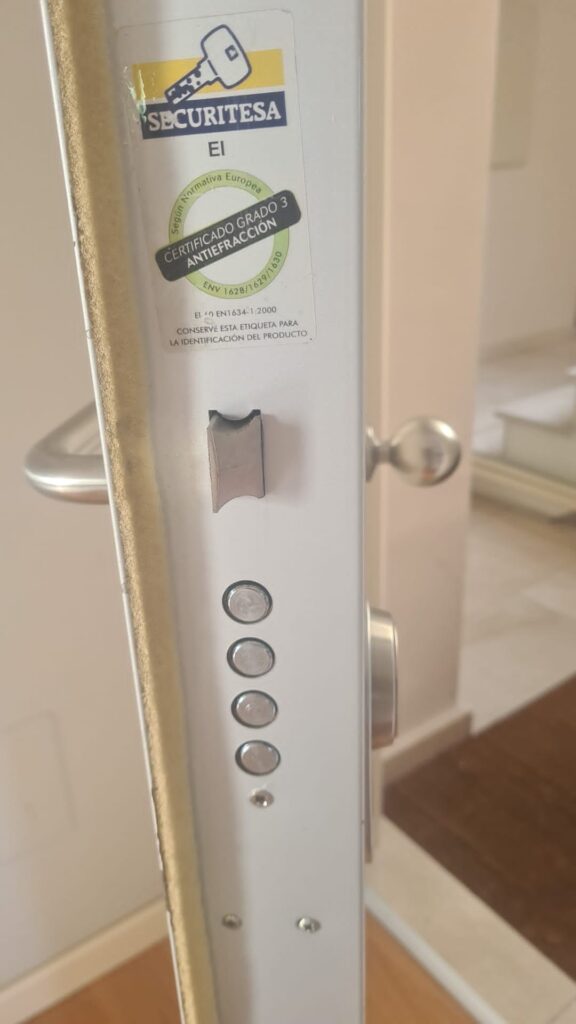Apertura de puertas Ojos