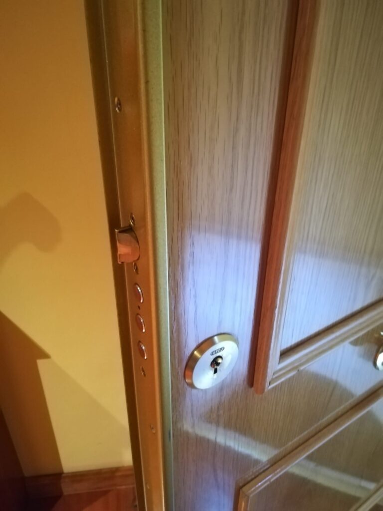 Apertura de puertas Rafal