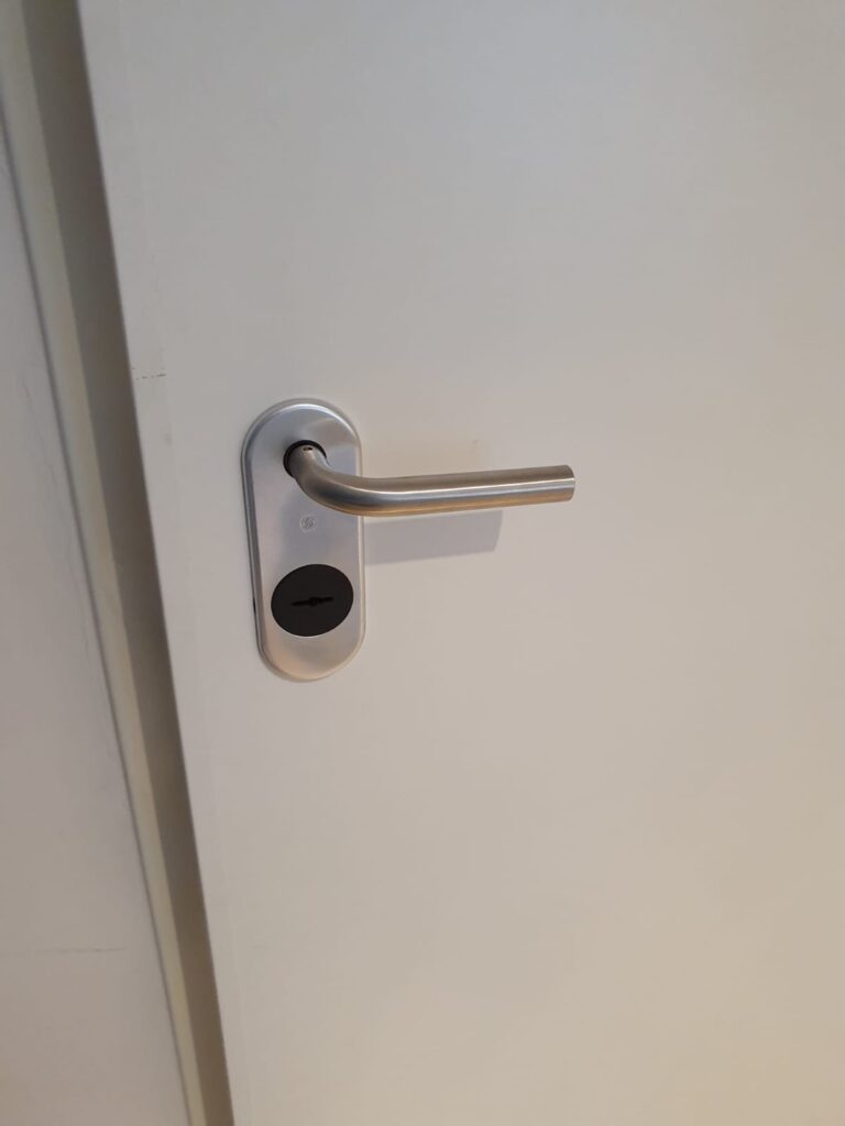 Apertura de puertas Sucina