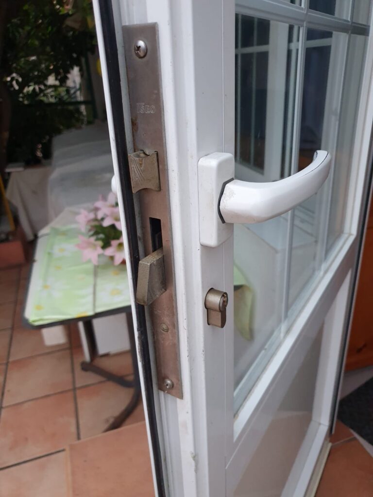 Apertura de puertas Torremendo