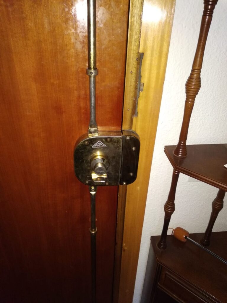 Cambio de cerraduras Javali Viejo